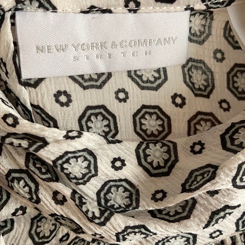 New York & Company BowTie Blouse Tank - Picture 5 of 8